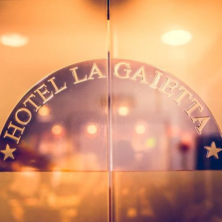 Hotel La Gaietta Millesimo Екстериор снимка